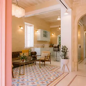 https://tinja-bnb.qawrahotelsmalta.org